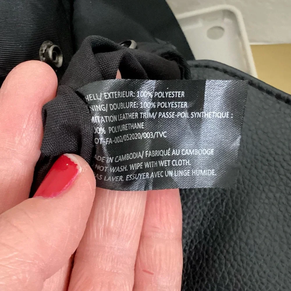 \Botkier\ Essentials Backpack - Picture 15 of 16